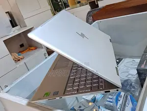 New Laptop HP Envy X360 8GB Intel Core I5 SSD 512GB