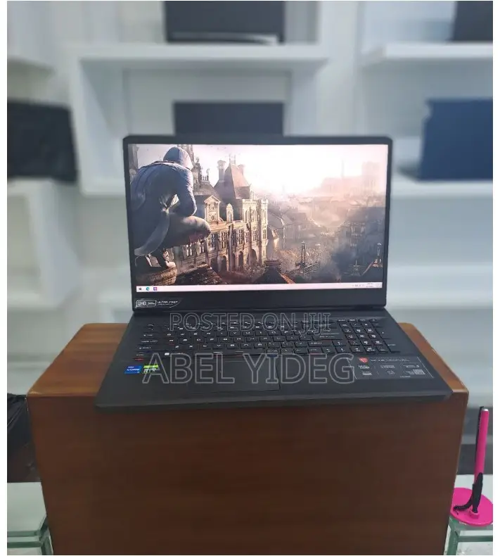 New Laptop MSI GP75 Leopard 16GB Intel Core I7 SSD 1T