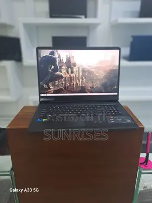 New Laptop MSI GP75 Leopard 16GB Intel Core I7 SSD 512GB