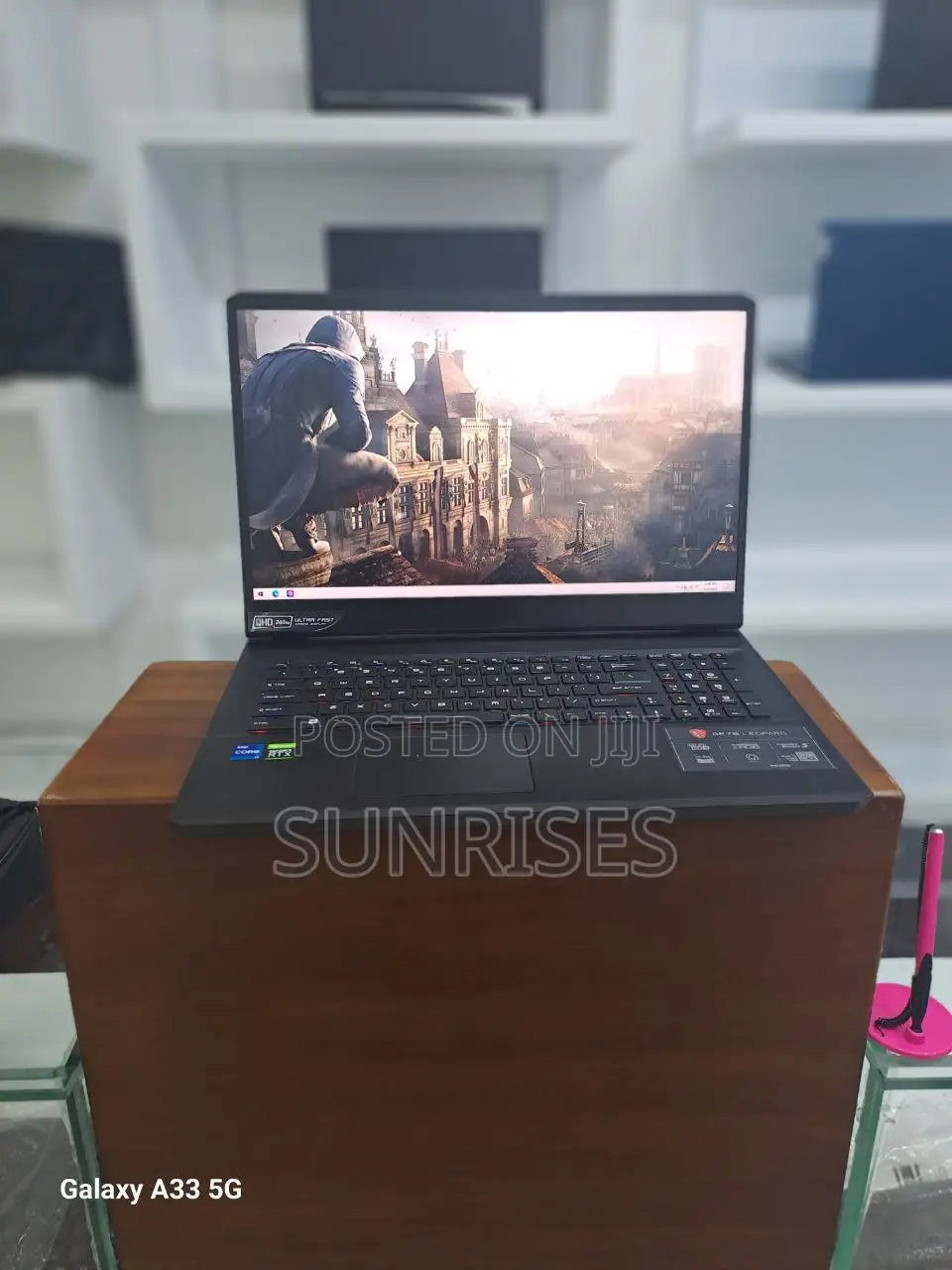 New Laptop MSI GP75 Leopard 16GB Intel Core I7 SSD 512GB