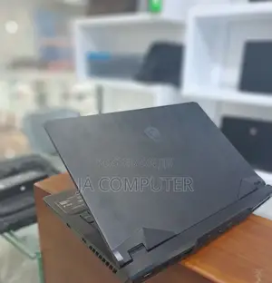 New Laptop MSI Katana GF76 16GB Intel Core I7 SSD 1T