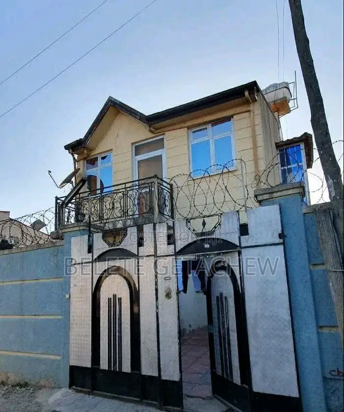 3bdrm House in Saris G+1, Nifas Silk-Lafto for sale