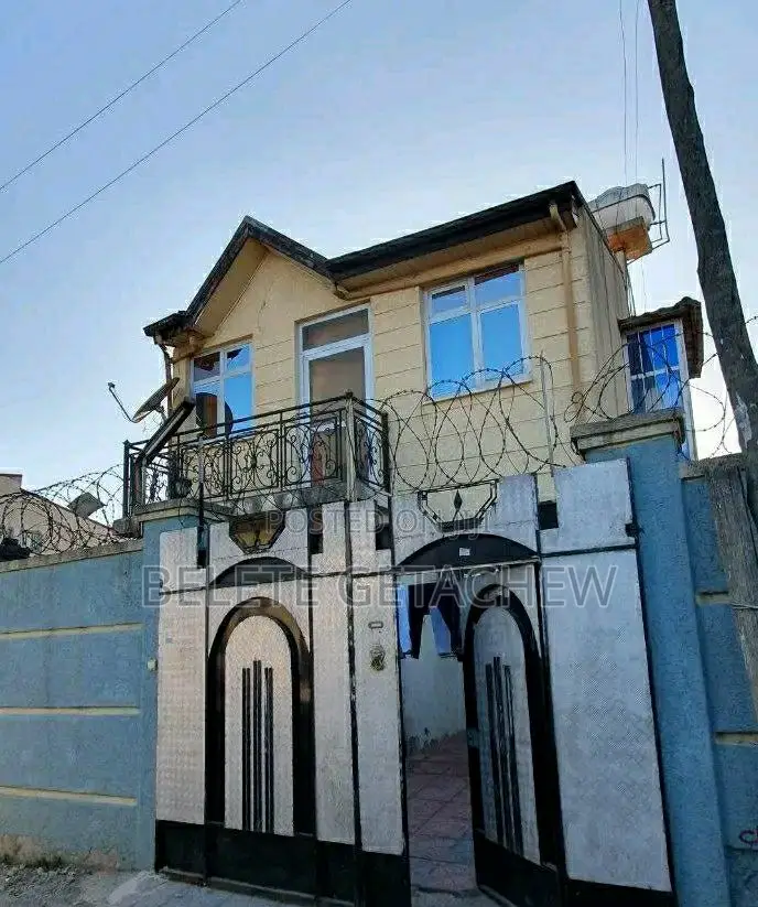 3bdrm House in Saris G+1, Nifas Silk-Lafto for sale