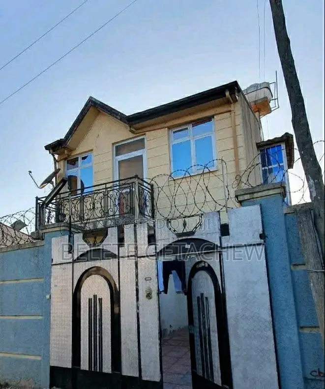 3bdrm House in Saris G+1, Nifas Silk-Lafto for sale