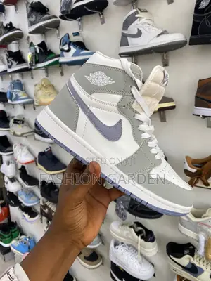 Photo - Original Nike Air Jordan 1 High Shoes for Men's