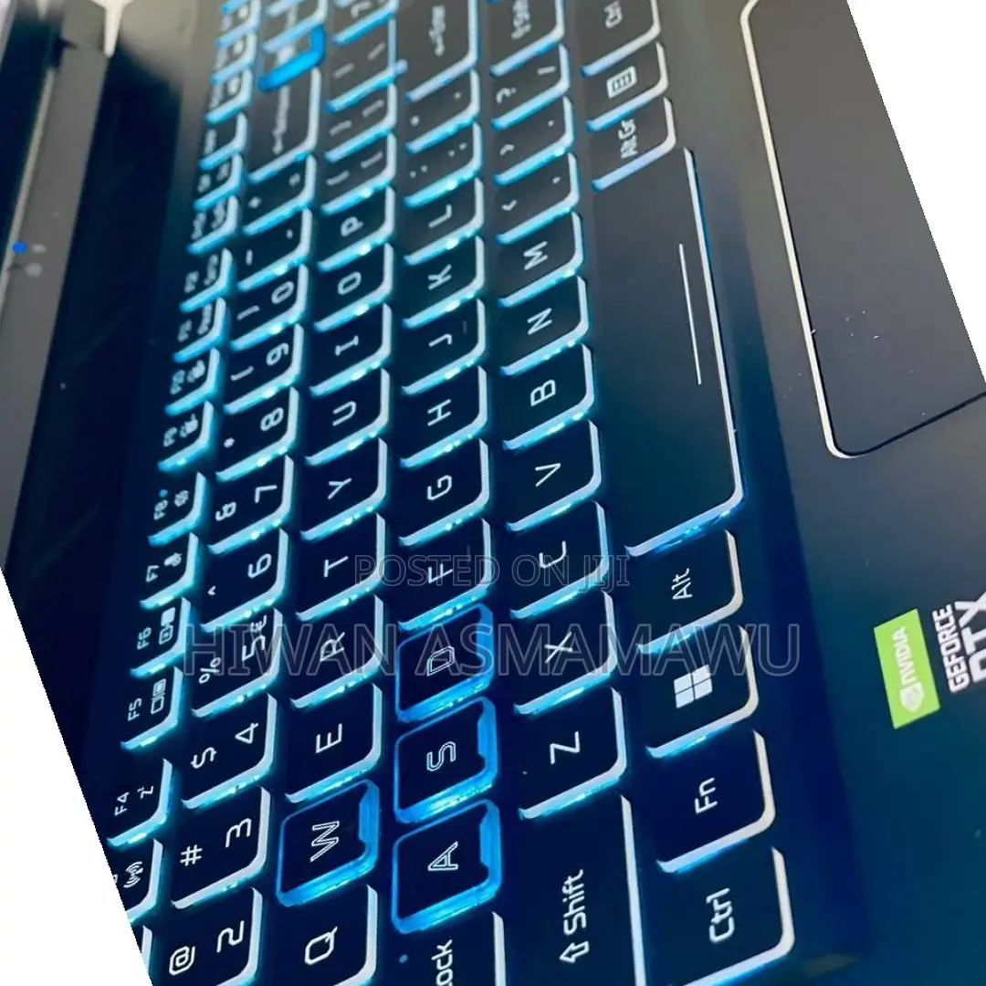 New Laptop Acer Predator Helios 300 16GB Intel Core I9 SSD 512GB