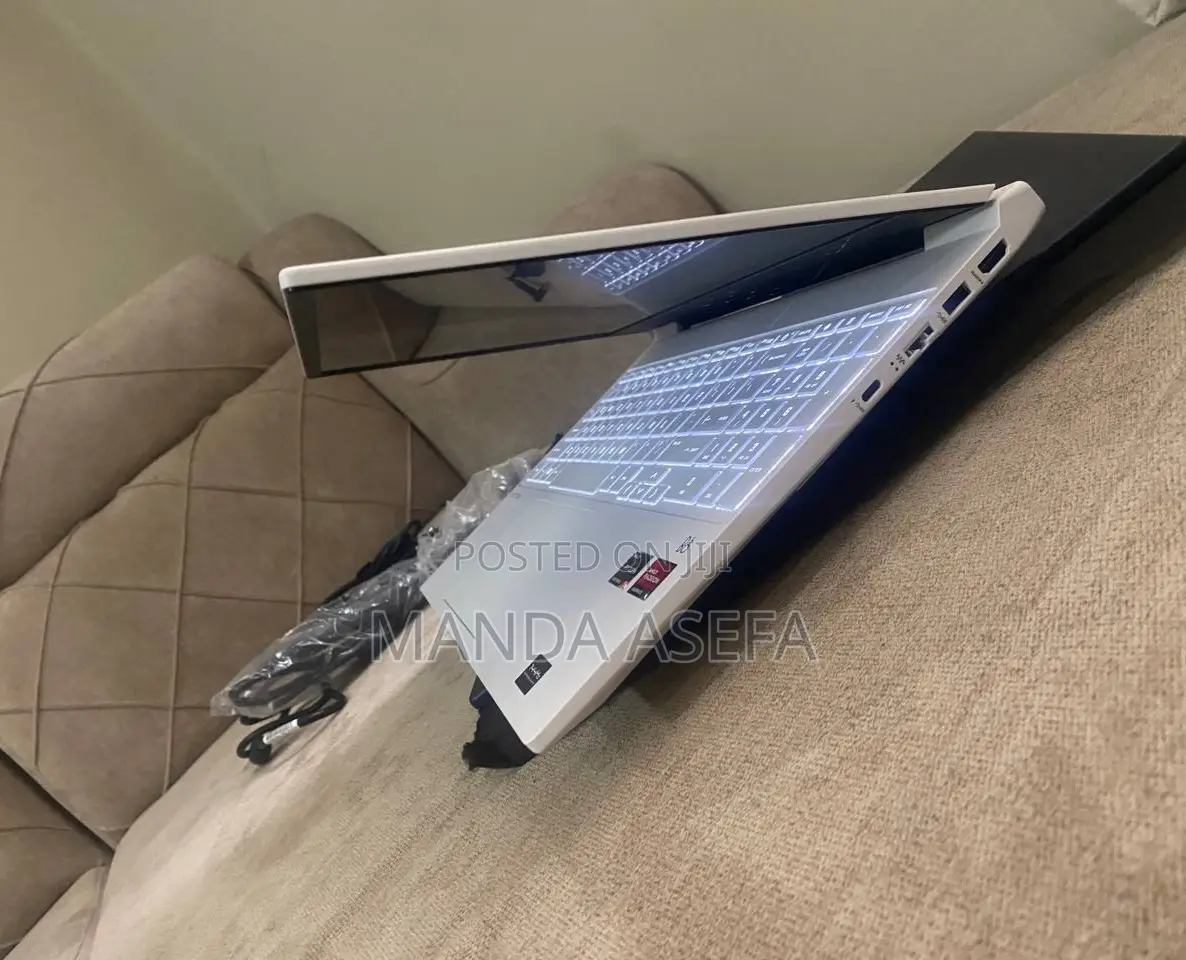 New Laptop HP Victus 15 8GB AMD Ryzen 5 SSD 512GB