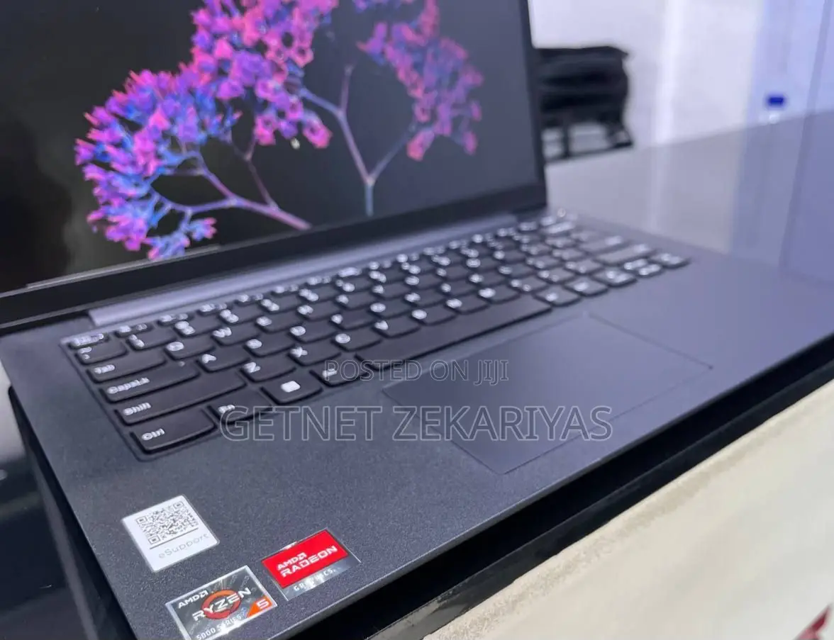 New Laptop Lenovo IdeaPad 520S 8GB AMD Ryzen 5 SSD 512GB