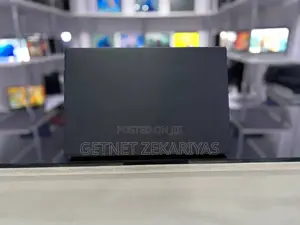 New Laptop Lenovo IdeaPad 520S 8GB AMD Ryzen 5 SSD 512GB