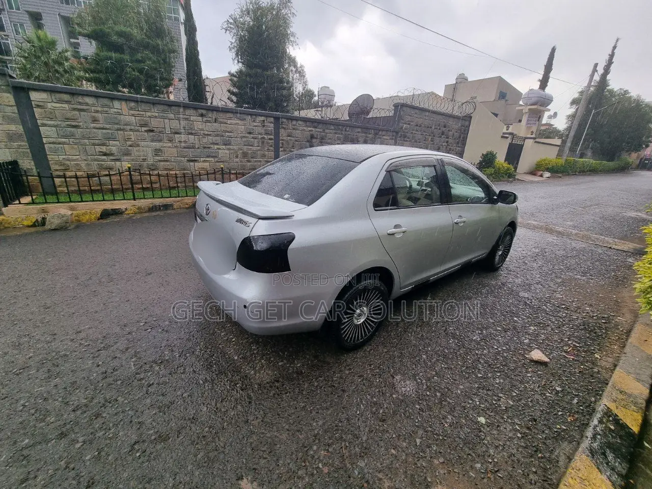 Toyota Belta 2010 Silver