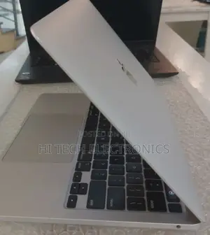 Laptop Apple MacBook Pro 2020 8GB Intel Core I5 SSD 256GB