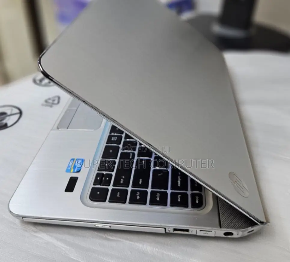 New Laptop HP Envy 4 8GB Intel Core I7 HDD 1T