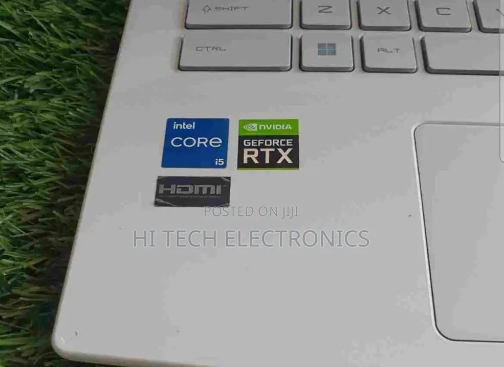 New Laptop MSI 8GB Intel Core I5 SSD 512GB