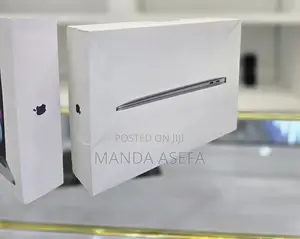 Photo - New Laptop Apple MacBook Air 8GB Apple M1 SSD 256GB