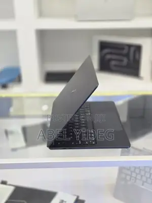 New Laptop Apple MacBook Air 2022 M2 16GB Apple M2 SSD 512GB