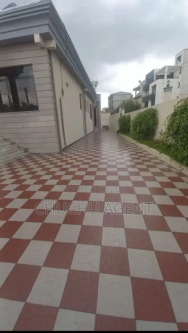 4bdrm House in Bole for sale