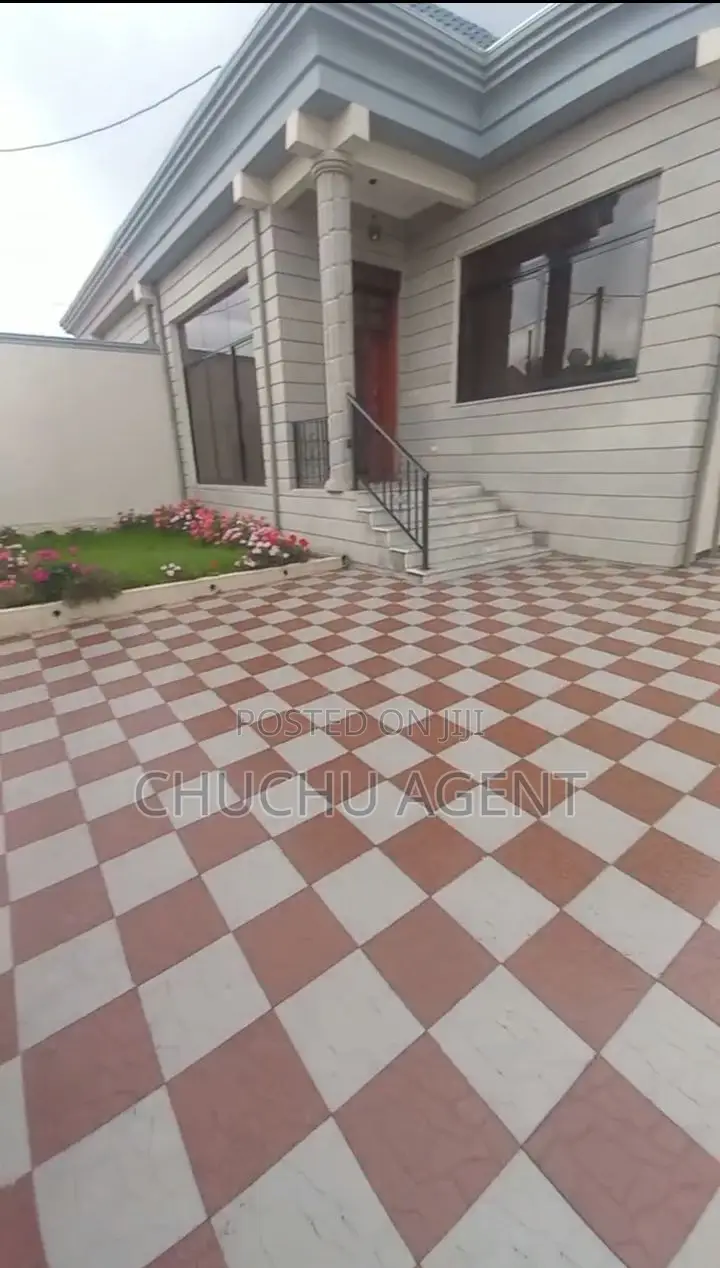 4bdrm House in Bole for sale