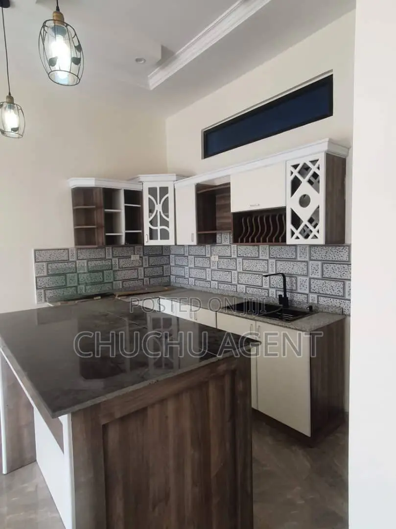 4bdrm House in Bole for sale