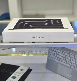 New Laptop Apple MacBook Pro 32GB Apple M3 SSD 512GB