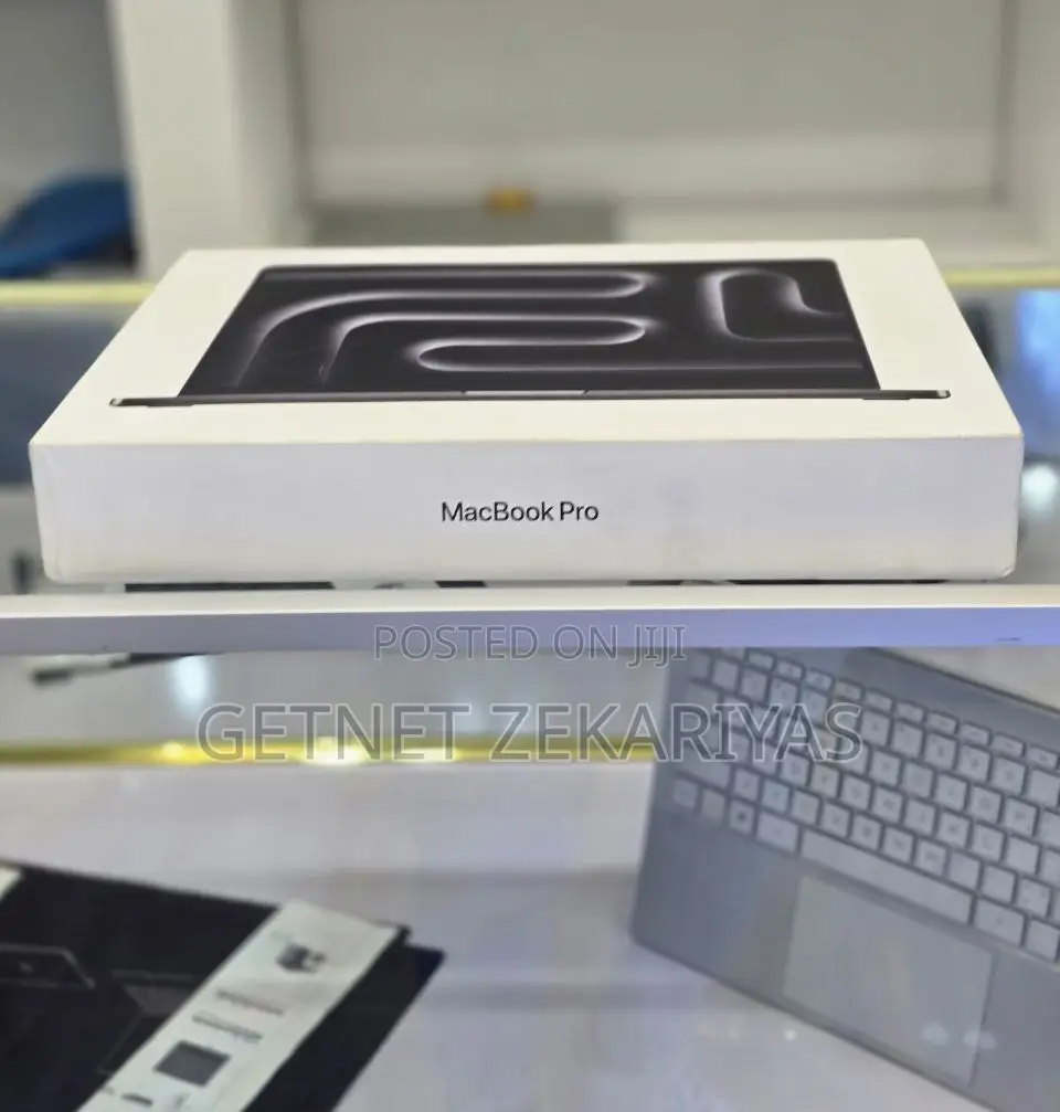 New Laptop Apple MacBook Pro 32GB Apple M3 SSD 512GB