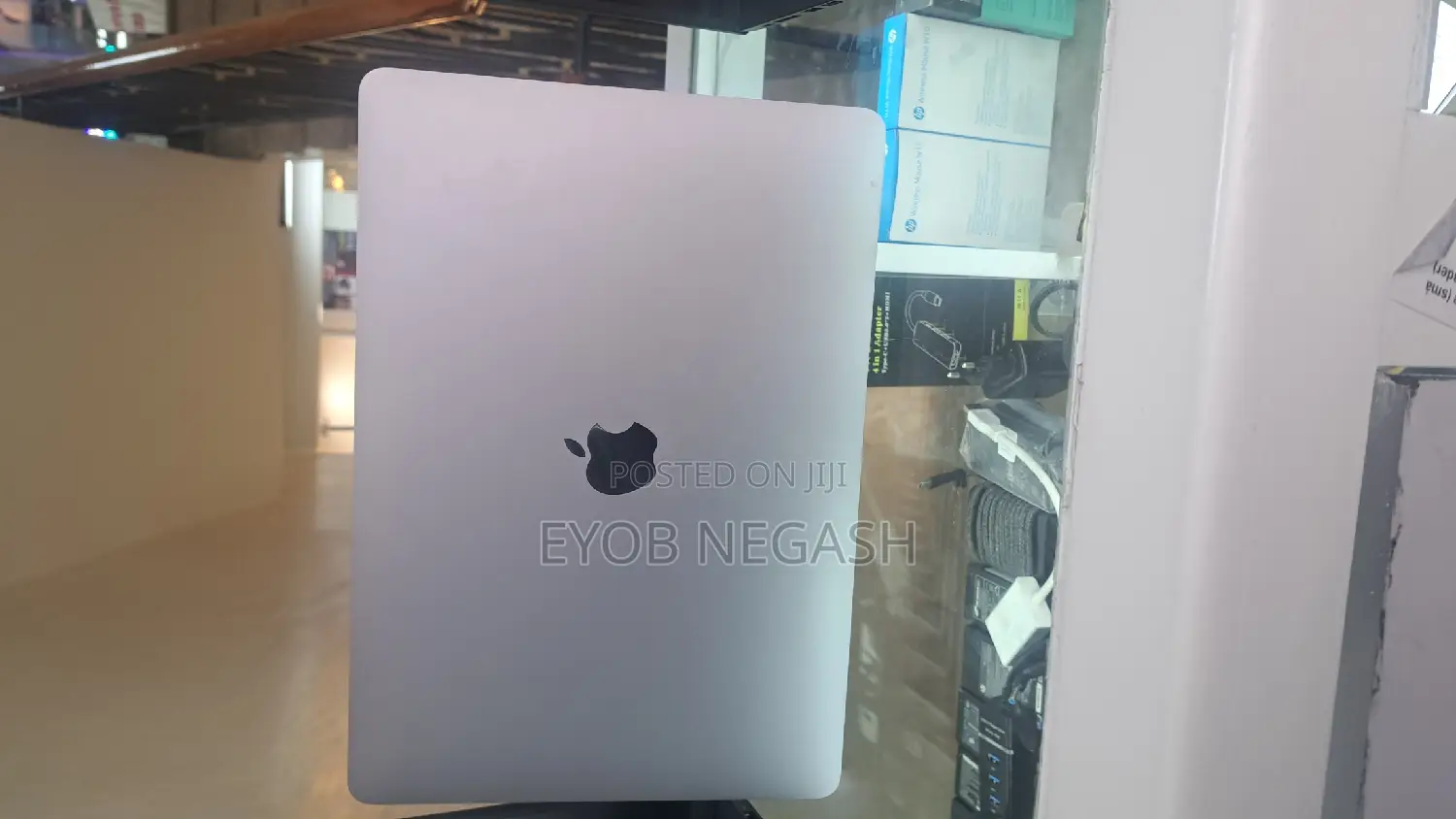 New Laptop Apple MacBook Air 2022 M2 16GB Apple M2 SSD 512GB