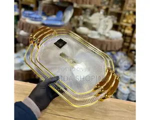 Photo - 3 Sets Serving Acrylic Tray With Golden Handle