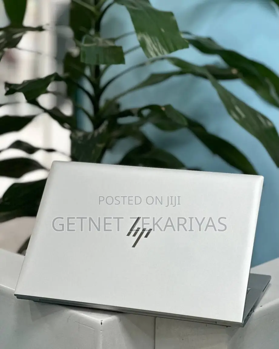 New Laptop HP EliteBook 840 G8 16GB Intel Core I7 SSD 512GB