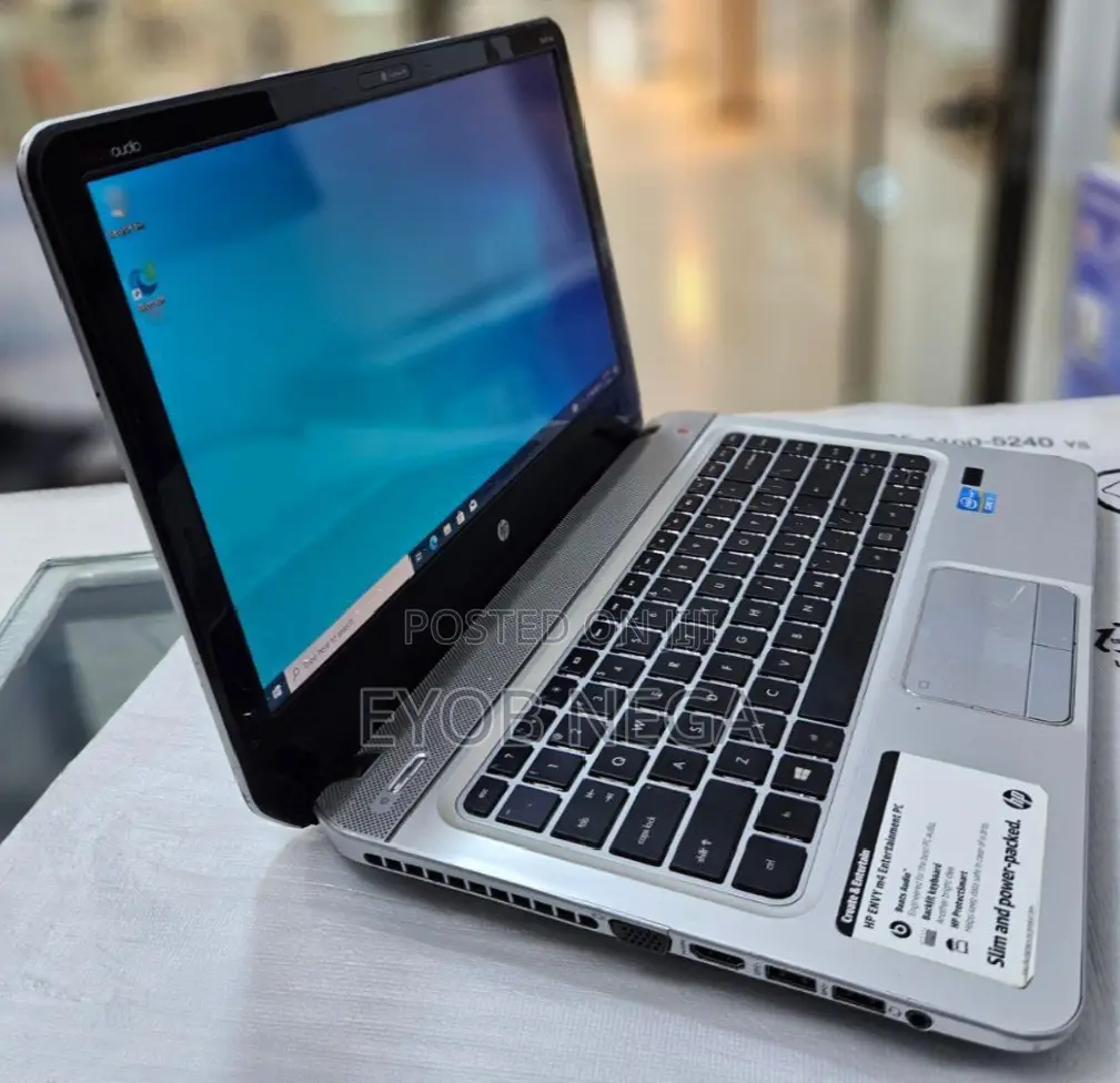 New Laptop HP Envy X2 8GB Intel Core I7 HDD 1T