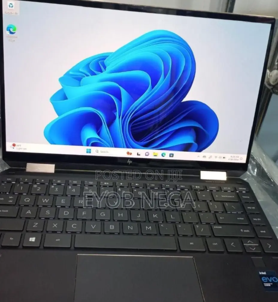 New Laptop HP Spectre X360 8GB Intel Core I5 SSD 512GB