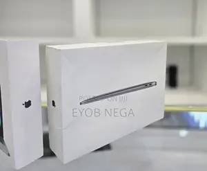 New Laptop Apple MacBook Air 8GB Apple M1 SSD 256GB