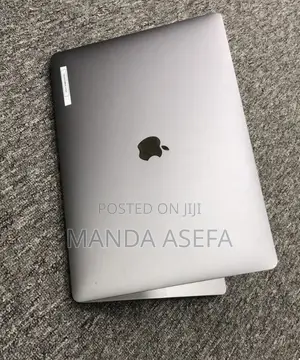 New Laptop Apple MacBook Pro 2019 16GB Intel Core i9 SSD 512GB