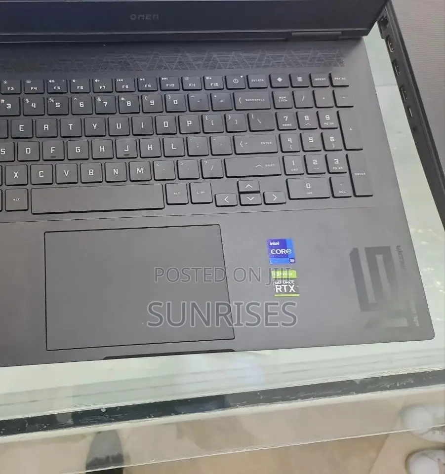 New Laptop HP Omen 15 16GB Intel Core I9 SSD 1T