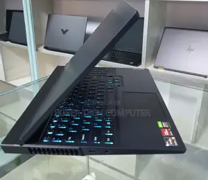 New Laptop Lenovo Legion Y730 16GB AMD Ryzen 7 SSD 1T