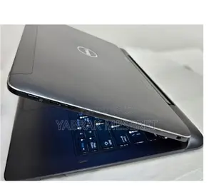 New Laptop Dell Latitude 13 7350 16GB Intel Core I5 SSD 512GB