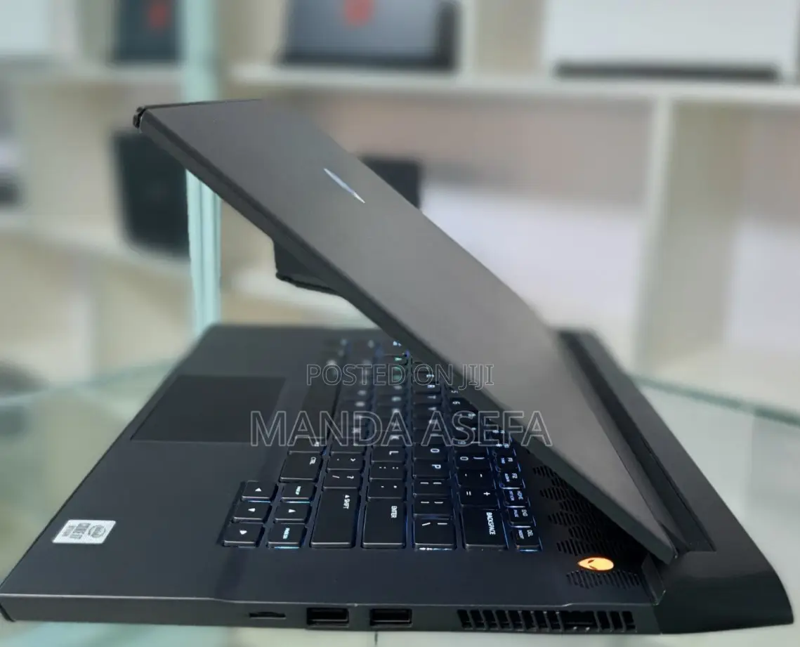New Laptop Lenovo 16GB AMD Ryzen 7 SSD 1T