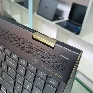 Photo - New Laptop HP Spectre 16GB Intel Core I7 SSD 512GB