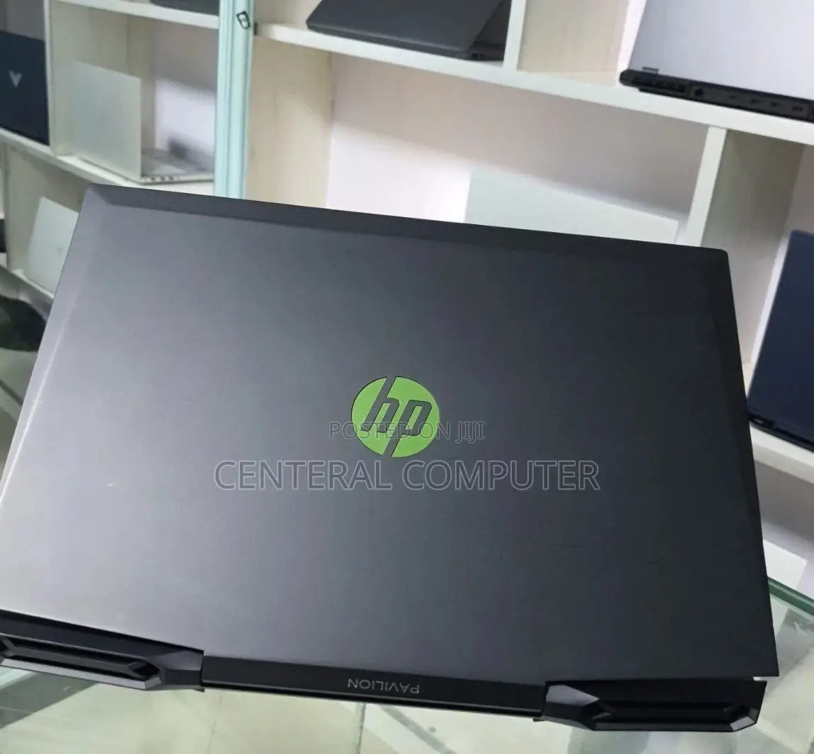 New Laptop HP Pavilion 13 16GB Intel Core I5 SSD 256GB
