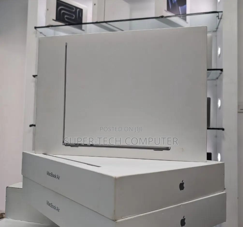 New Laptop Apple MacBook Air 2023 M2 8GB Apple M3 Pro SSD 512GB