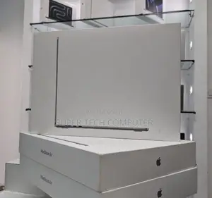 Photo - New Laptop Apple MacBook Air 2023 M2 8GB Apple M3 Pro SSD 512GB