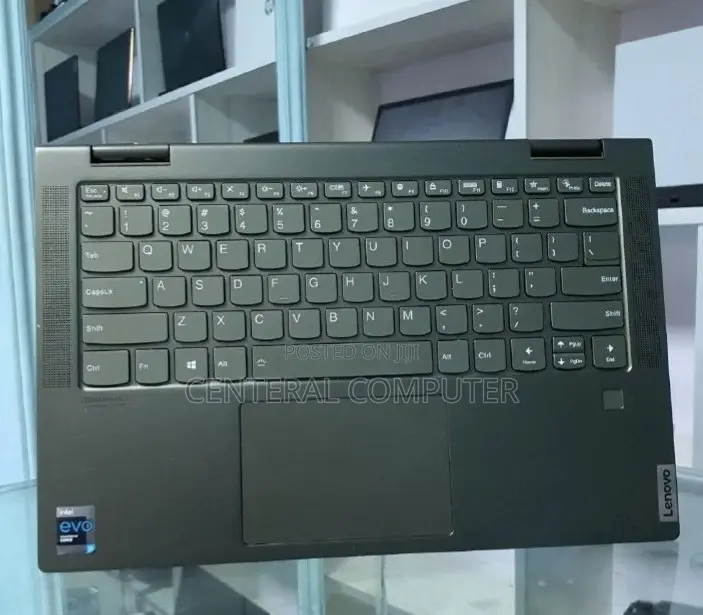 New Laptop Lenovo Yoga 730 16GB Intel Core I7 SSD 512GB