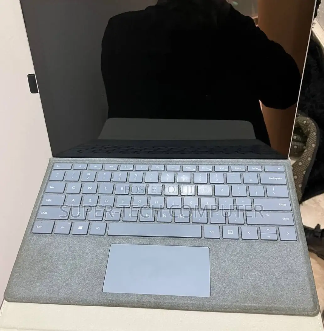 New Laptop Microsoft Surface Pro 7 8GB Intel Core I5 SSD 128GB