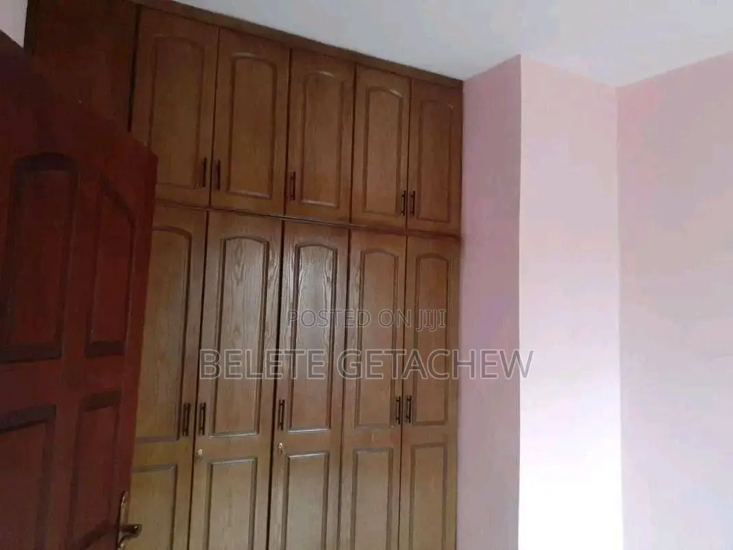 4bdrm Villa in Ayat Compound Modern, Bole for sale