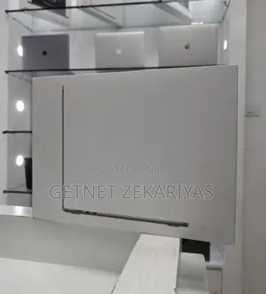 Photo - New Laptop Apple MacBook Air 8GB Apple M3 SSD 512GB