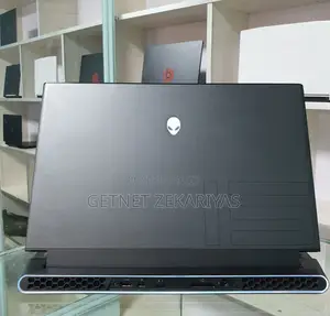 New Laptop Alienware M17x R2 16GB Intel Core I7 SSD 512GB