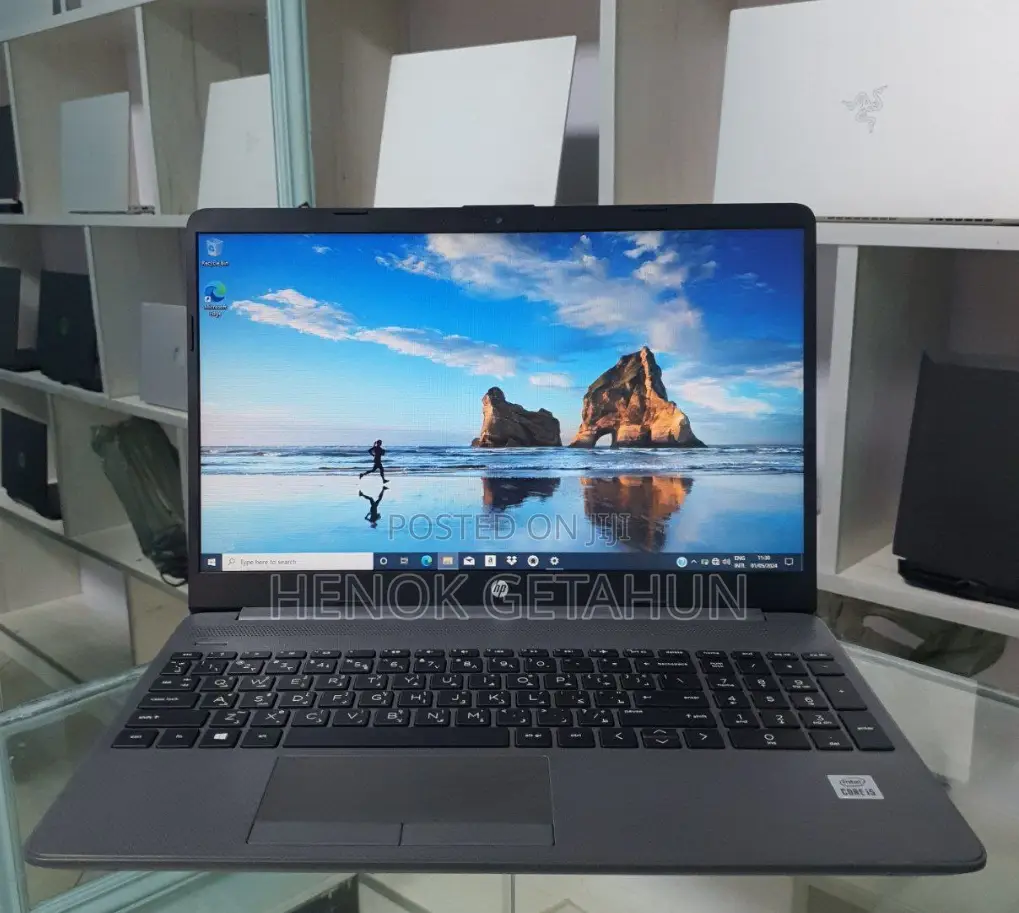 New Laptop HP Stream Notebook 8GB Intel Core I5 HDD 1T