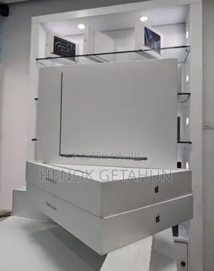 New Laptop Apple MacBook Air 8GB Apple M3 SSD 512GB