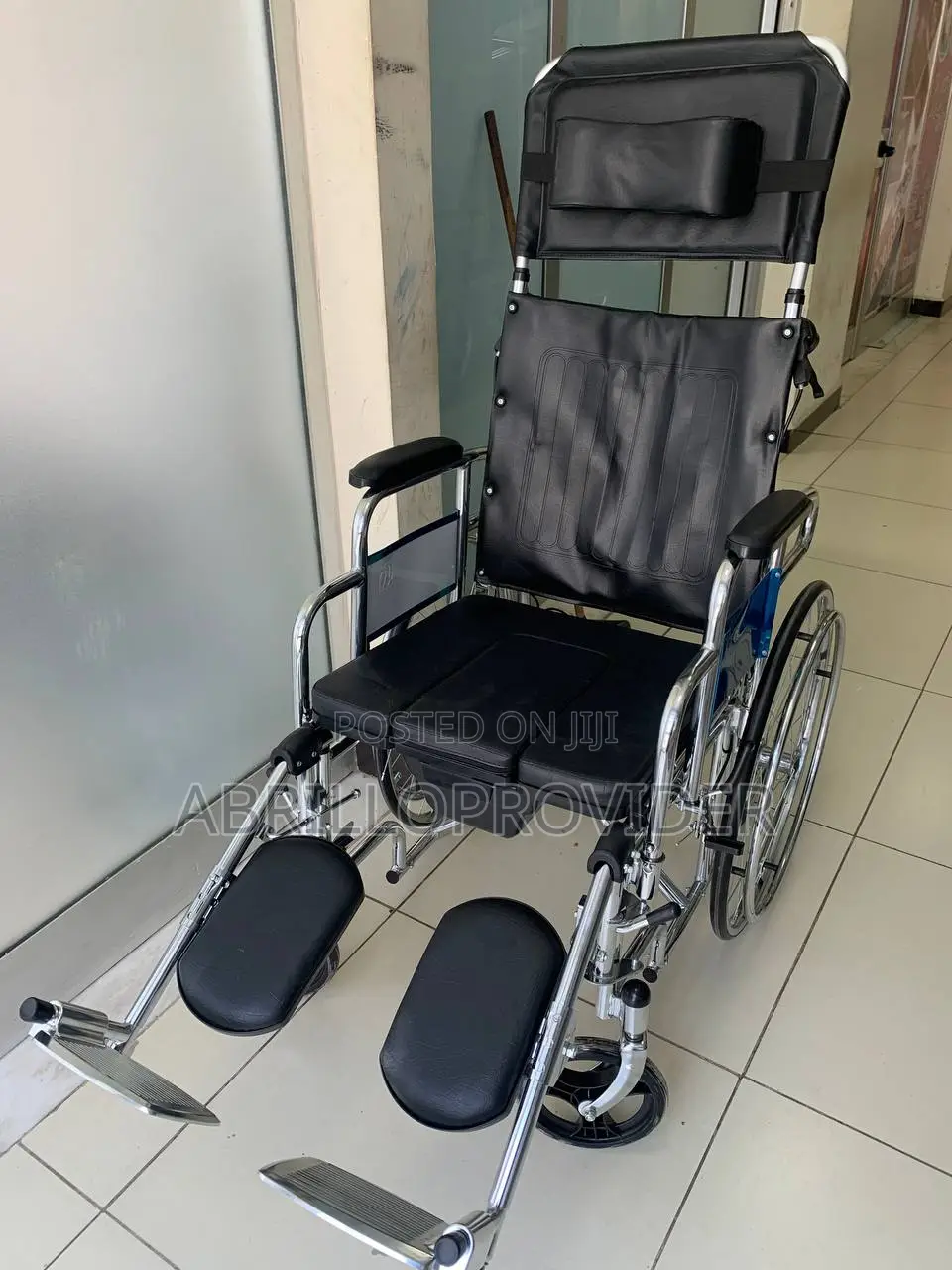 Wheelchair<¥Multifunctional¥÷Wheelchair<•Wheelchair>°Commode