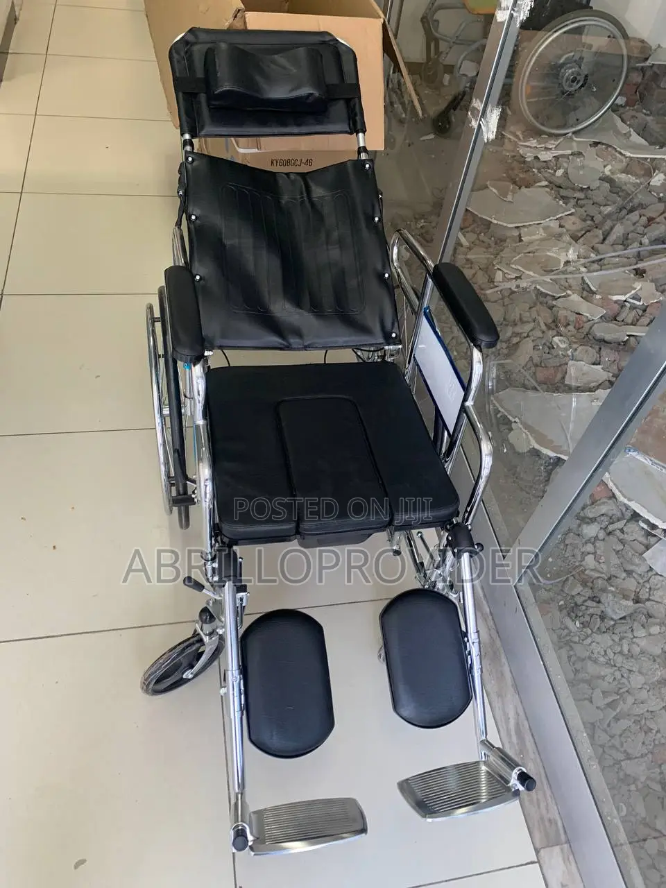 Wheelchair[]Wheelchir{}Wheelchair{}Wheelchair{}Wheelchair{}