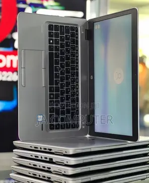 New Laptop HP EliteBook 840 G3 8GB Intel Core I5 HDD+SSD 640GB