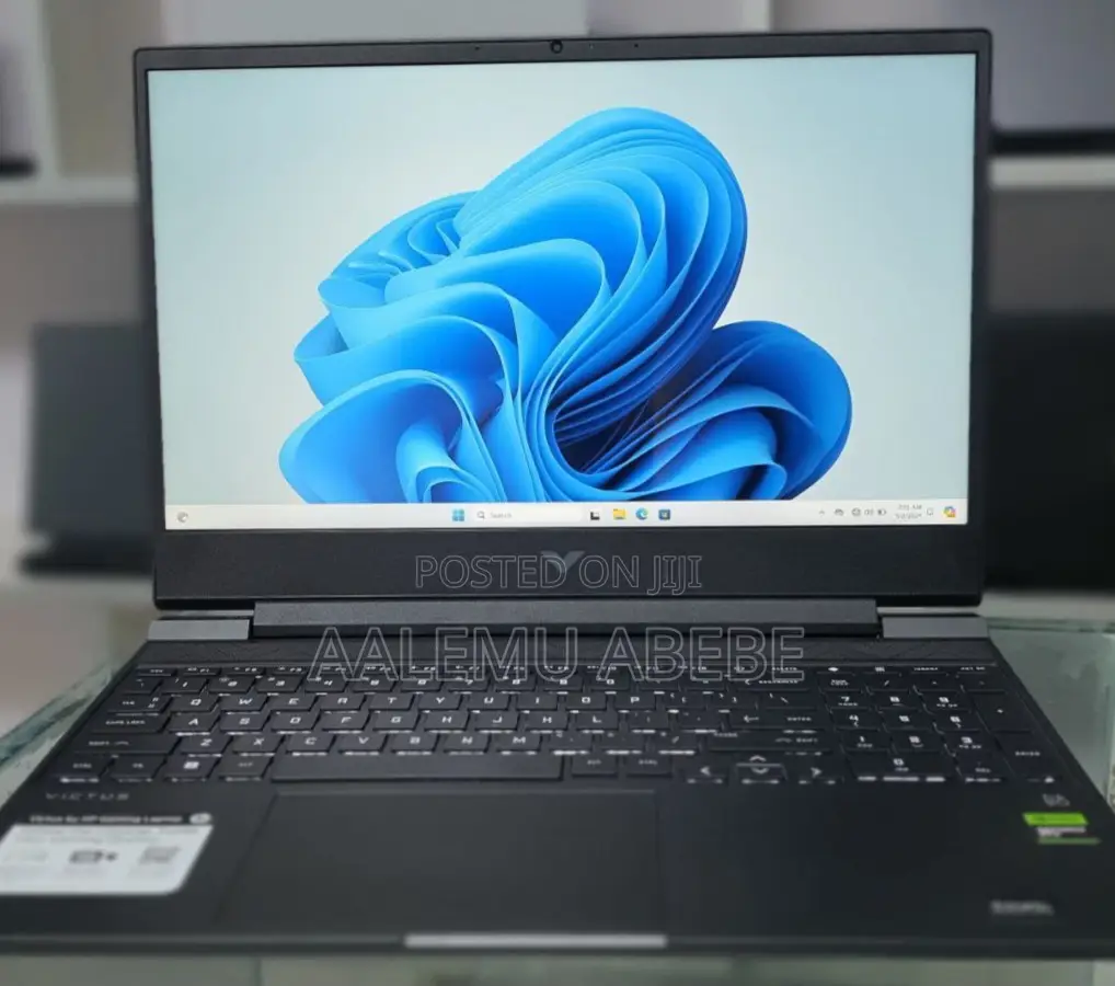 New Laptop HP Victus 15 16GB Intel Core I7 SSD 1T